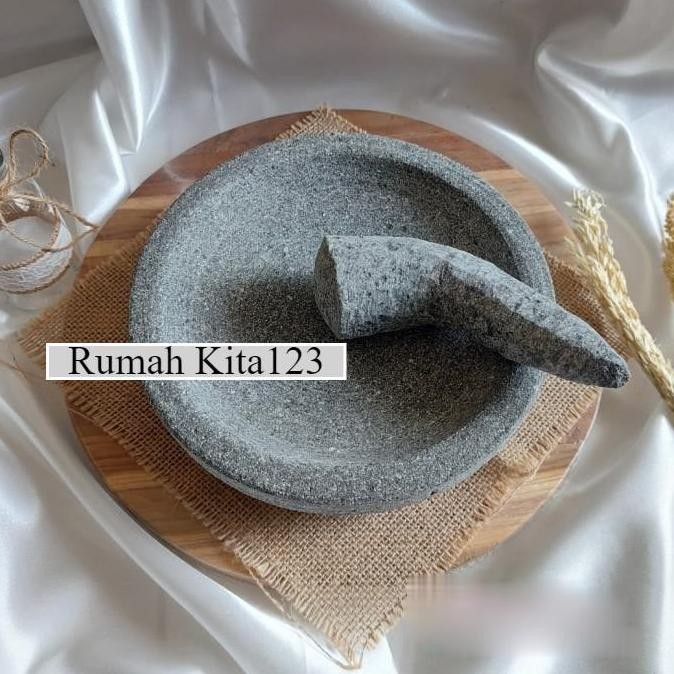 

Cobek Batu Bubut Asli Dijamin / Batu Gunung Asli Ukuran 20 cm AS78