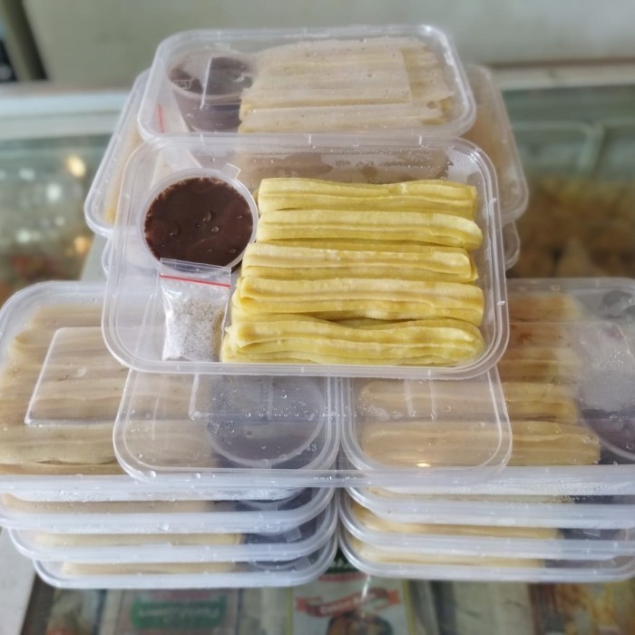 

LIMITED EDITION Churros Frozen isi 15 pcs Churros Free Coklat dan Cinnamon powder