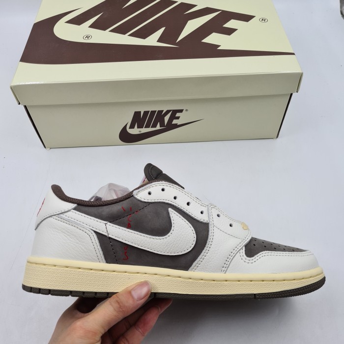 Travis Scott x Jor1 Low Reverse haHypeware
