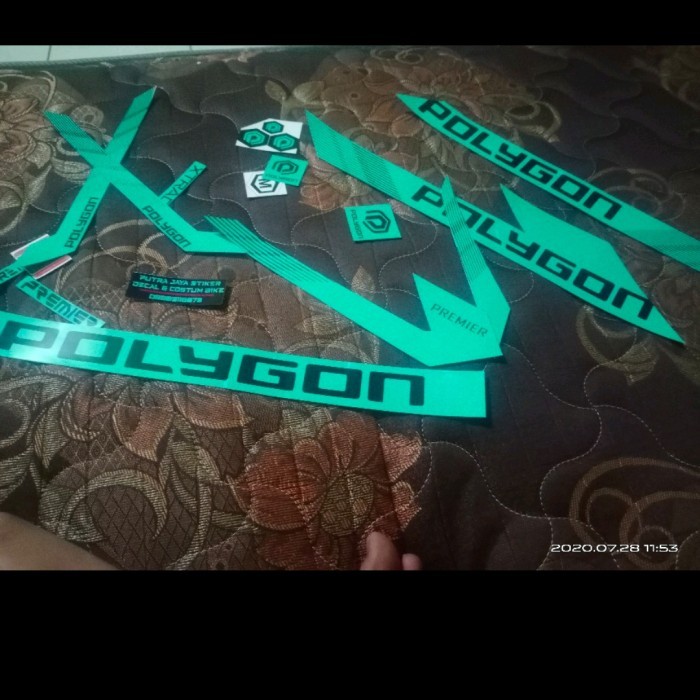 Stiker Polygon Premier Termurah