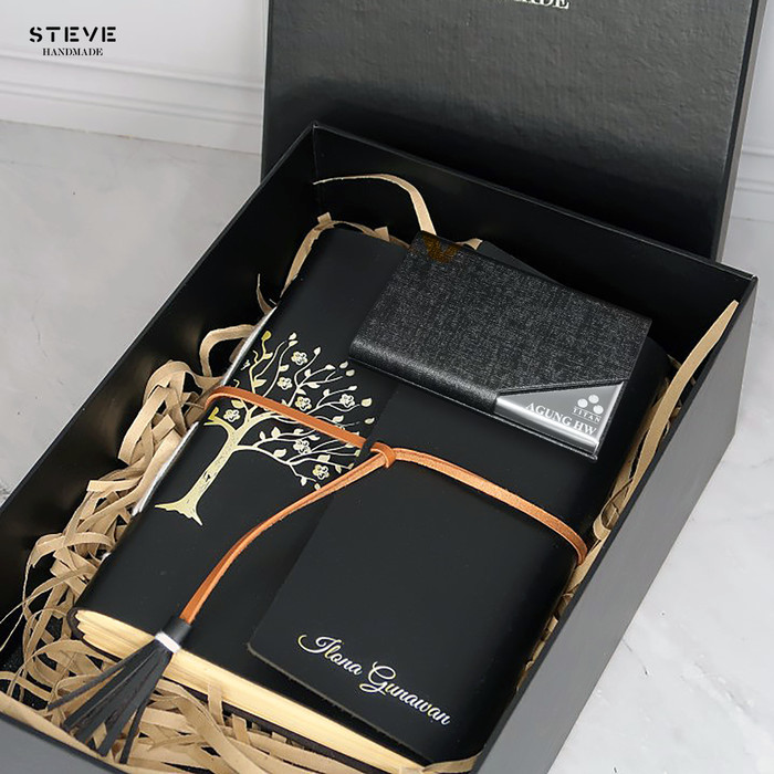 

Ready Gift Set Executive Notebook Tempat Kartu Nama Hadiah Souvenir Company