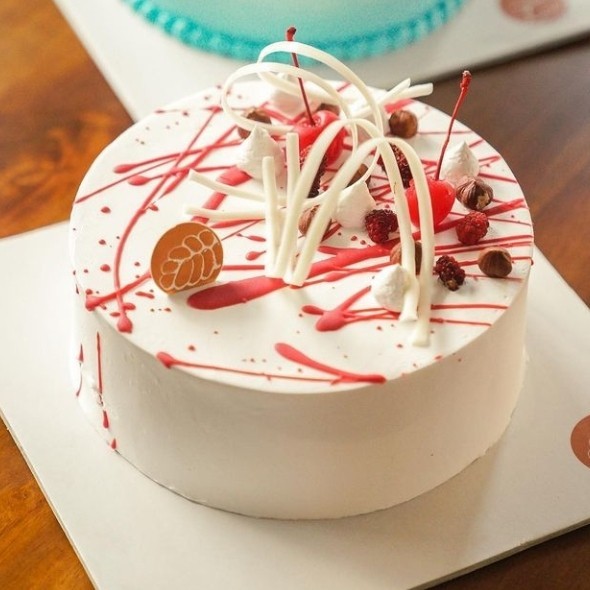 

GRAFITI CAKE CHOCOLATE / BLUEBERRY / STRAWBERRY / KUE ULTAH/ VALENTINE