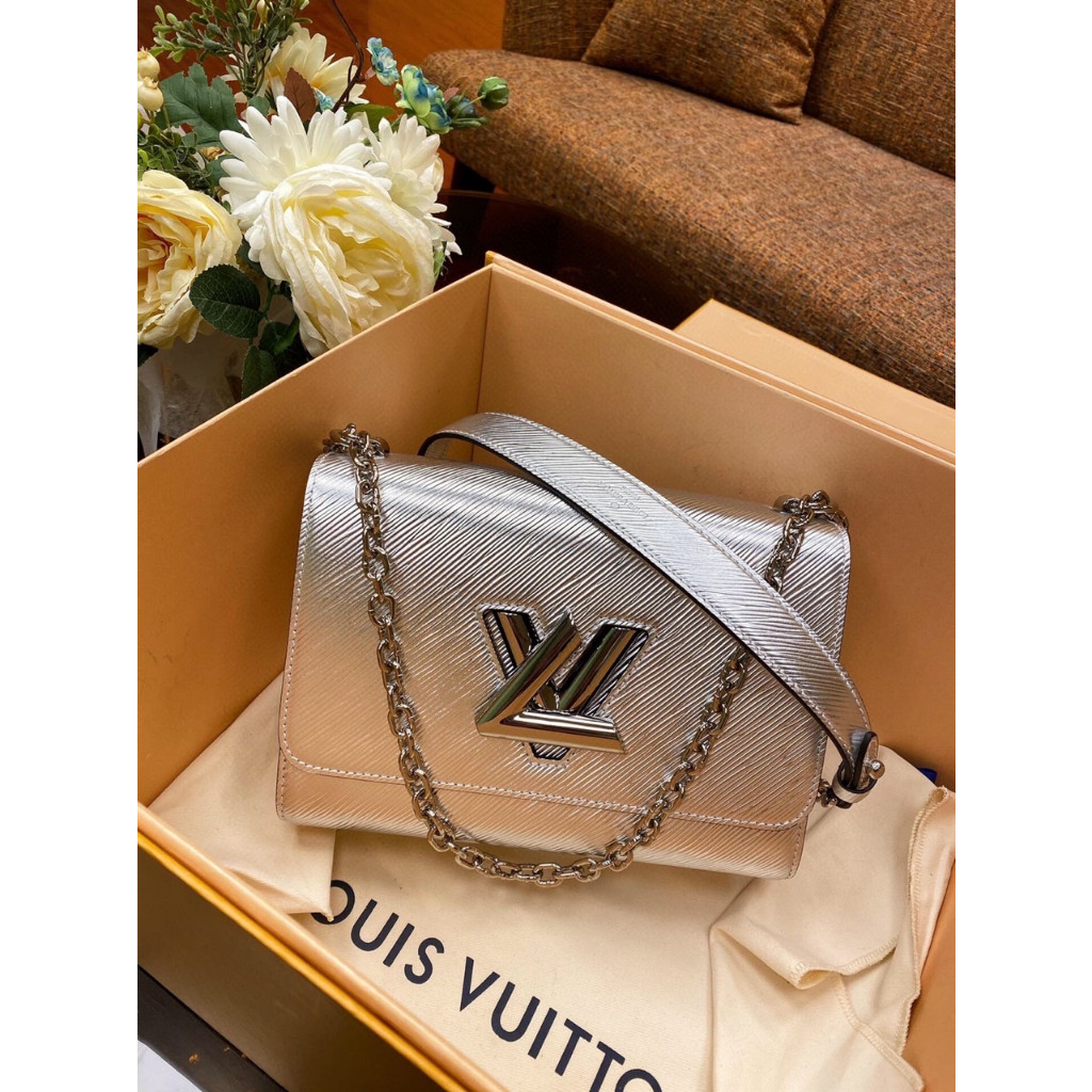 Pre order Tas Branded Louis Vuitton LV Twist PM tas slempang sling bag Leather silver SZ23*17*9.5cm