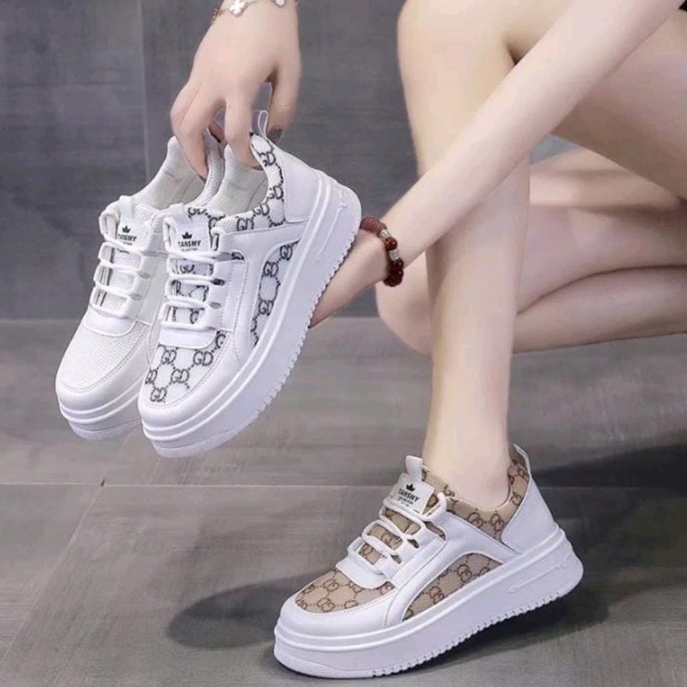 Sepatu Sneakers Wanita Dewasa Sneker Cewe Casual Sepatu Fashion Wanita Sapatu Kuliah Perguruan Tingg