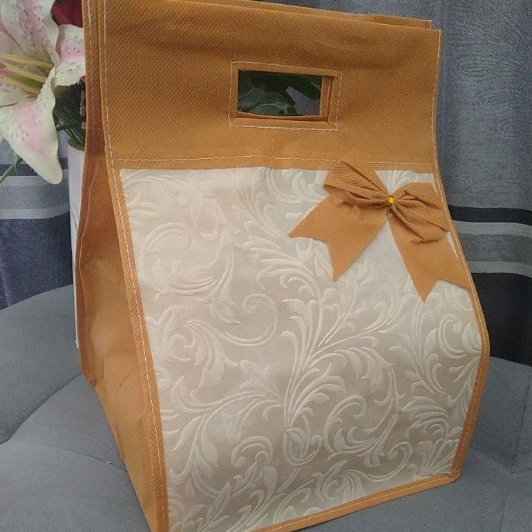 

SPECIAL tas hajatan bambu embos kombinasi 75 GSM harga lusinan ukd-
