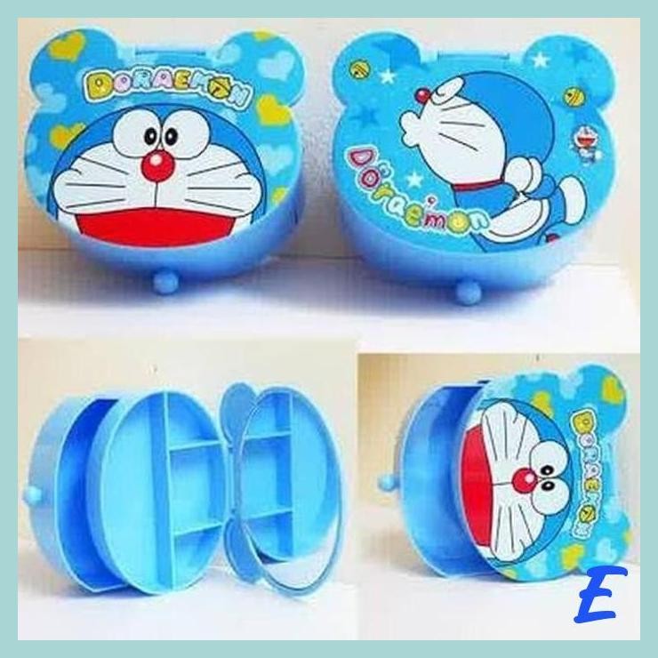 | KDO | TEMPAT ALAT MAKE UP KOTAK KOSMETIK DORAEMON & HELLO KITTY COSMETIC