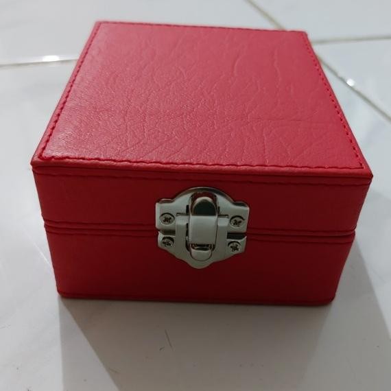 Box Kotak Perhiasan Emas Tempat Yimpanan Logam Mulia Kulit