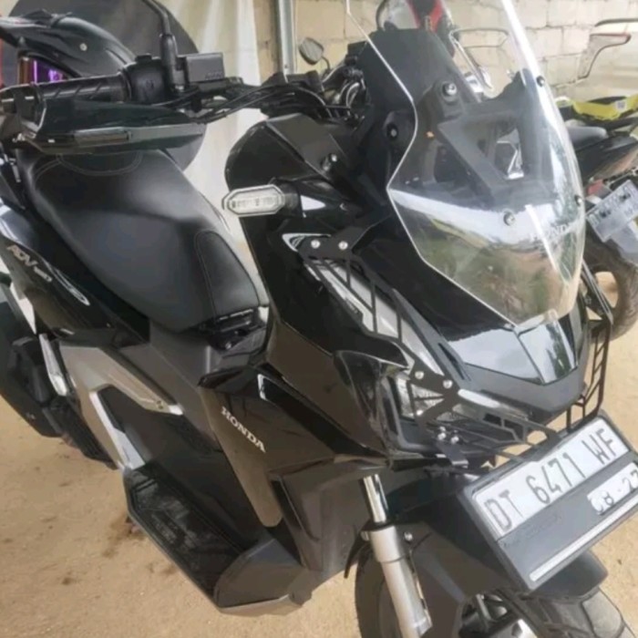 Pelindung Lampu Depan ADV 160 Cover Lampu ADV 160 Front Lamp Guard