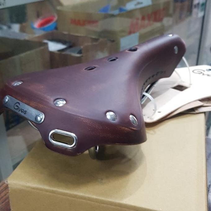 [ Sonlo ] Gyes Saddle Cl17 A 1 Brown Type Classic Kayu Kulit Stenlies