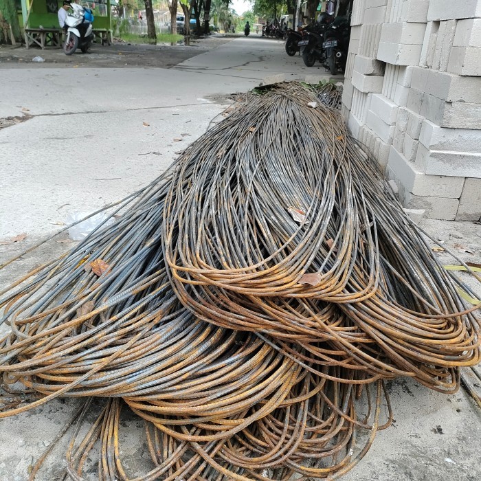 Besi 10 Mm Polos Promo