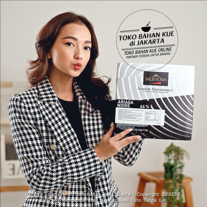 

Valrhona Ariaga Noire 66% 5Kg Dark Chocolate Couverture Coin Cokelat