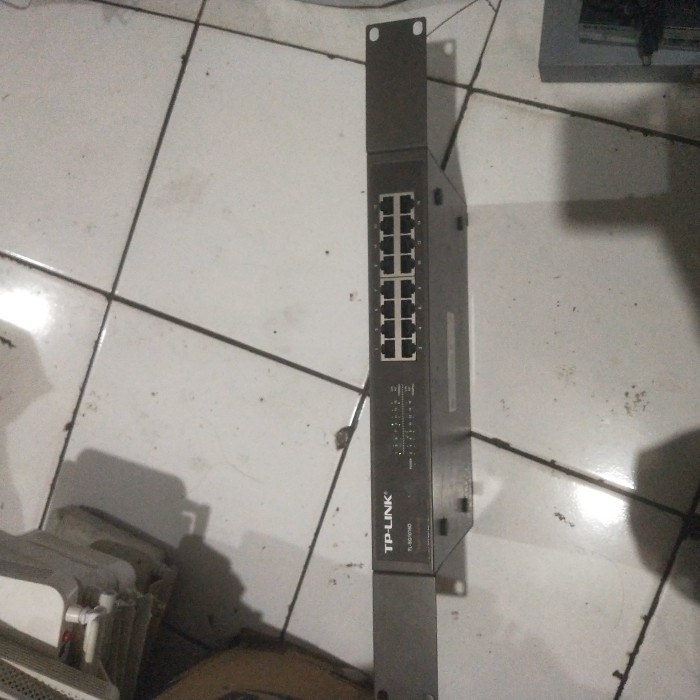 SWITCH HUB 16 PORT GIGABIT