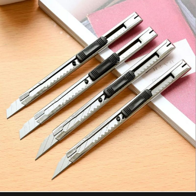 

Mini cutter stainless steel. Cutter 30 derajat mata pisau clip