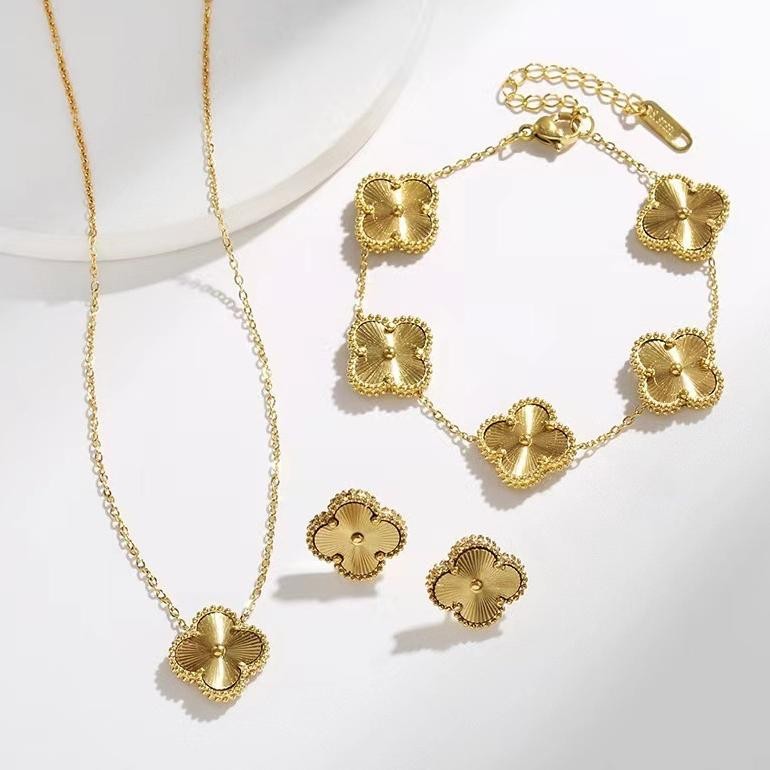 Aksesoris Set Falisha Clover Titanium [x]