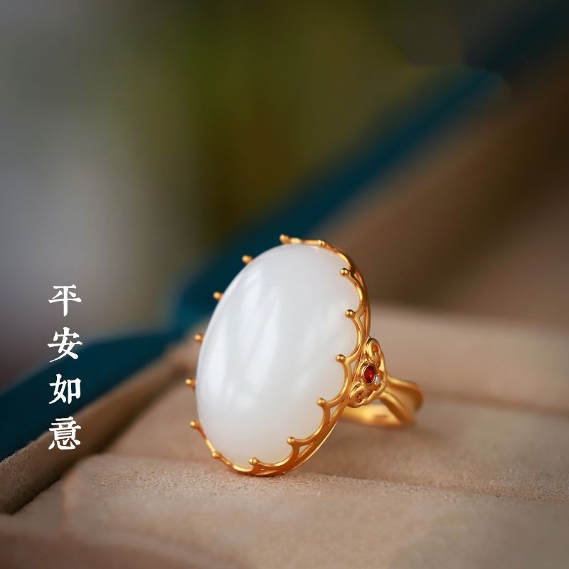 Cincin Giok Hetian Imitasi Retro Oval Giok Putih