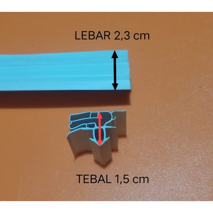 Karet Gasket Pintu Atas Kulkas Sharp Model Knock Down 49 x 52 cm