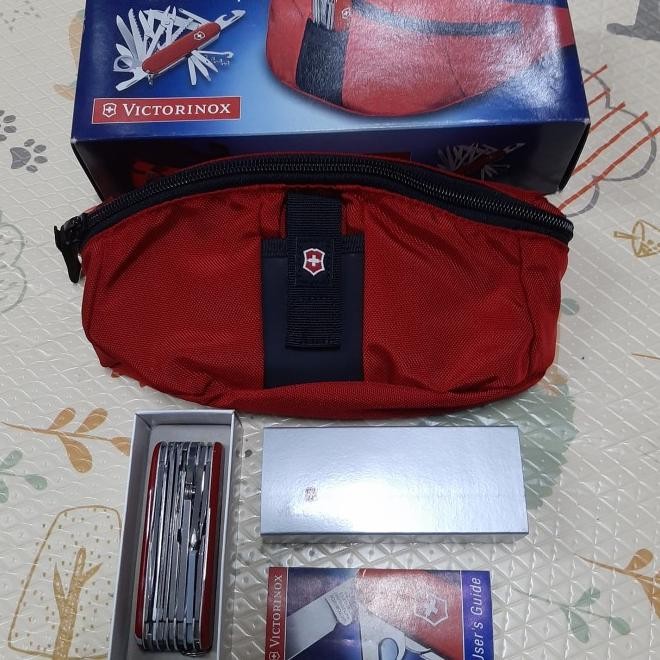 Victnox Lumbar Bag & Swiss Champ