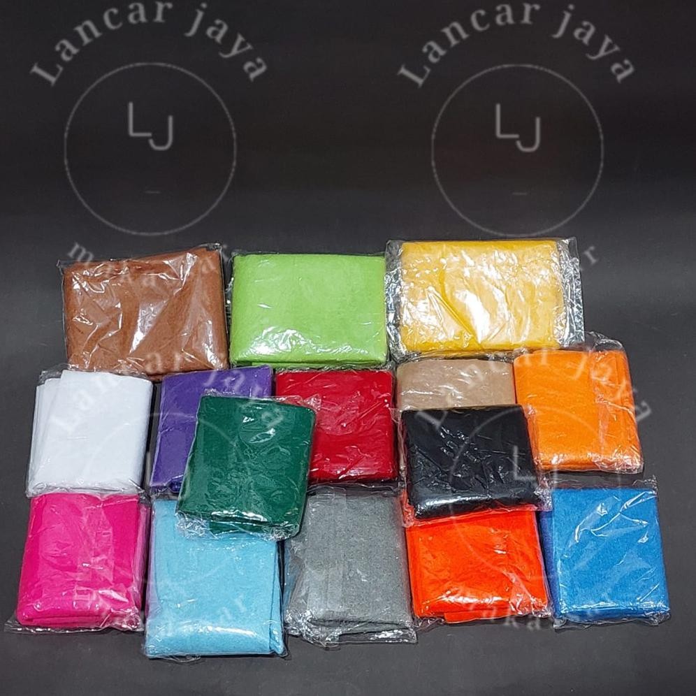 

Kain Flanel Ukuran F4 Folio