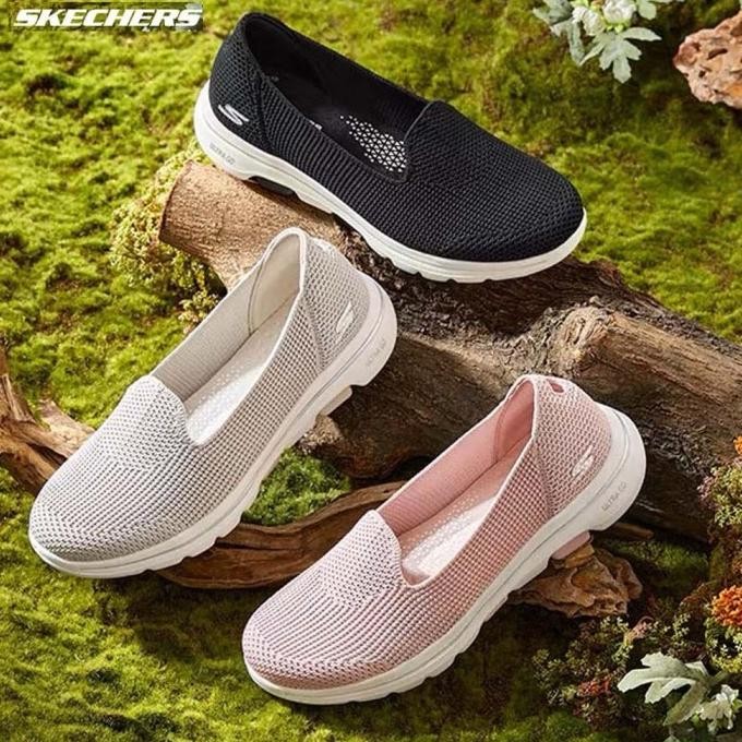 SKECHERS GO WALK 5 BLESSED WOMAN / SKECHERS WANITA SEPATU SLIP ON SNEAKERS SELOP LOAFERS SHOES KANTO