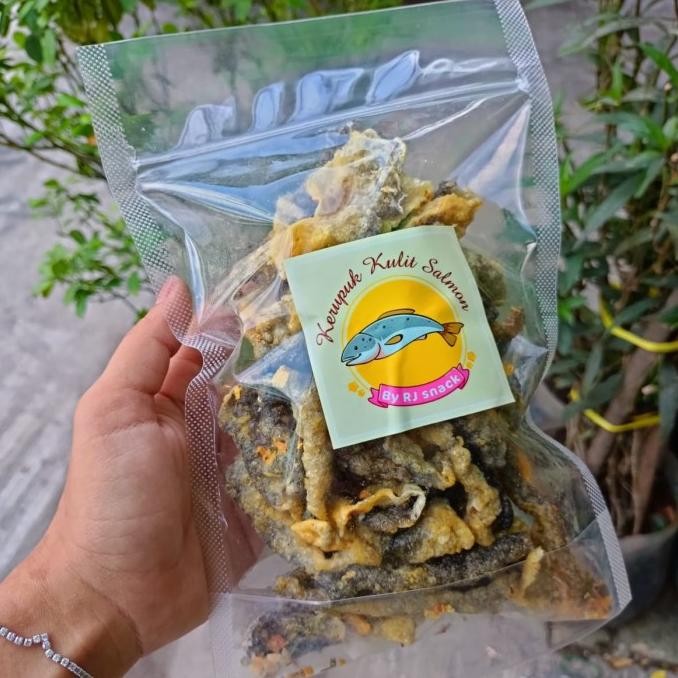 

Keripik Kulit Ikan salmon Kemasan Pouch 110gr Rasa Keju Gurih dan Enak [terbaik]