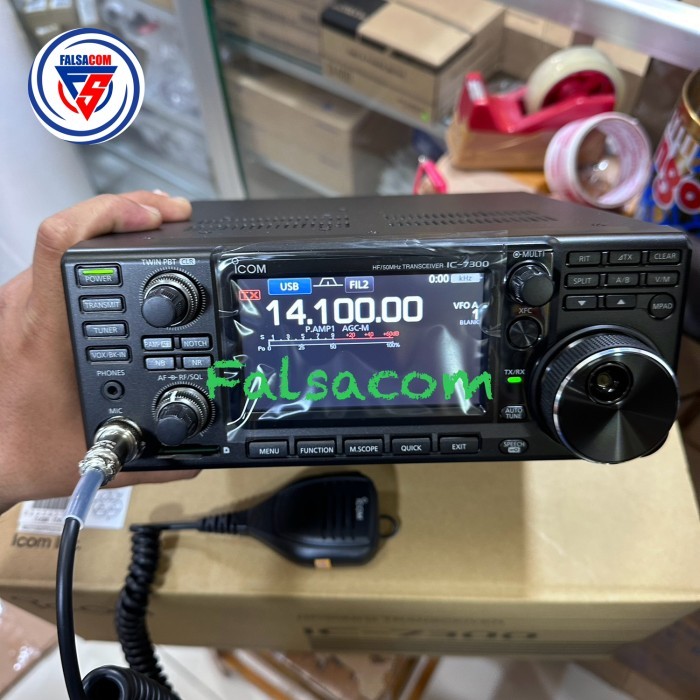 TERLARIS ICOM IC 7300 Icom 7300 Icom IC-7300 SSB New Garansi service 1 tahun