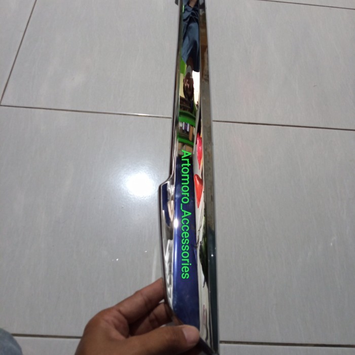 TRUNK LID INNOVA 2011-2013 ORIGINAL MODEL GANTI