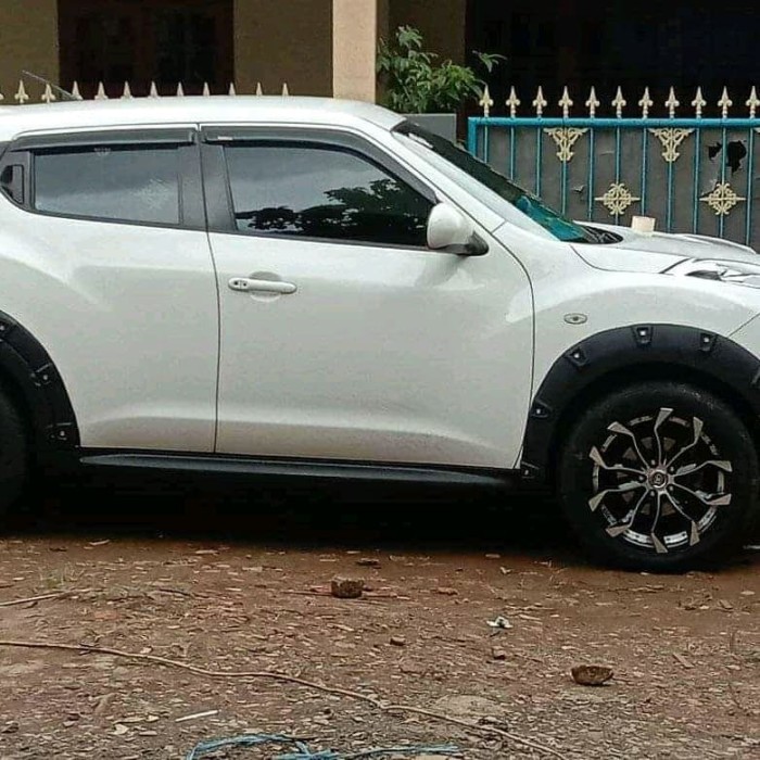 OVEN FENDER NISSAN JUKE
