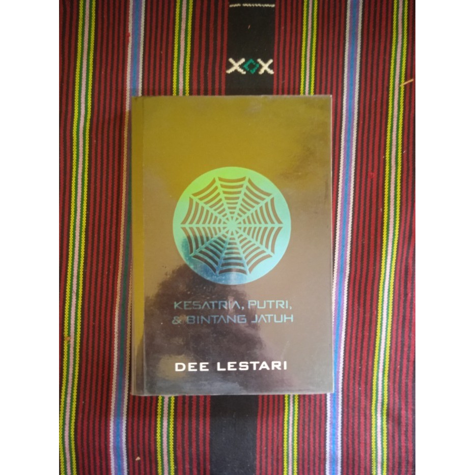 +++++] KESATRIA, PUTRI, DAN BINTANG JATUH