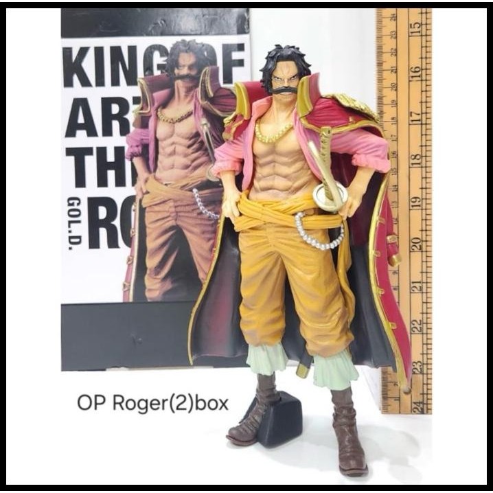 Action Figure One Piece Gol D Roger Berdiri