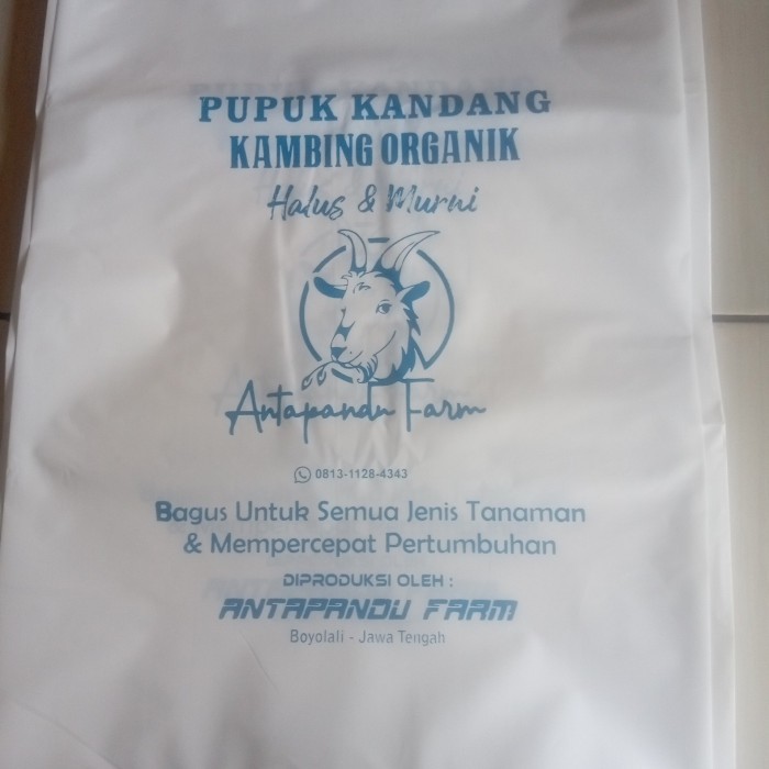 

Plastik PE buat pupuk ukuran 35x50 plus sablon custom isi 100pcs