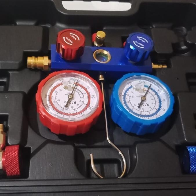 

testing manifold/meteran freon/alat isi freon NHS