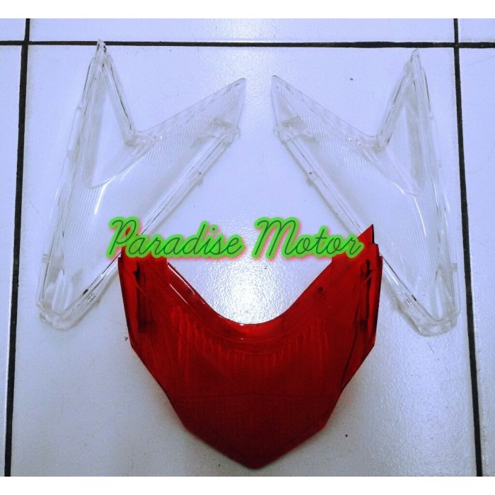 KACA / MIKA LAMPU BELAKANG VARIO TECHNO 125