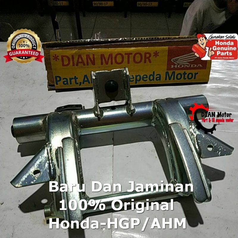 AHM 50350KZR600 GANTUNGAN MESIN DEPAN VARIO-125FI ORIGINAL GENUINE