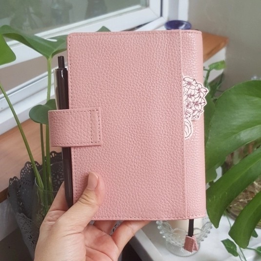 

Midori Md / Stalogy / Hobonichi Cover A6 Kulit Asli (Genuine Leather) Diskon