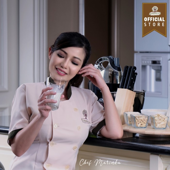 

Almond Utuh - Almonesia Natural Whole Almond 22.68 Kg (50 Lbs) New