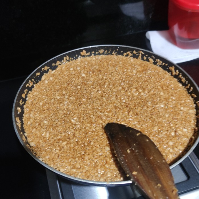 

Bawang Putih Goreng Homemade / Fried Garlic Dapoersiucil New