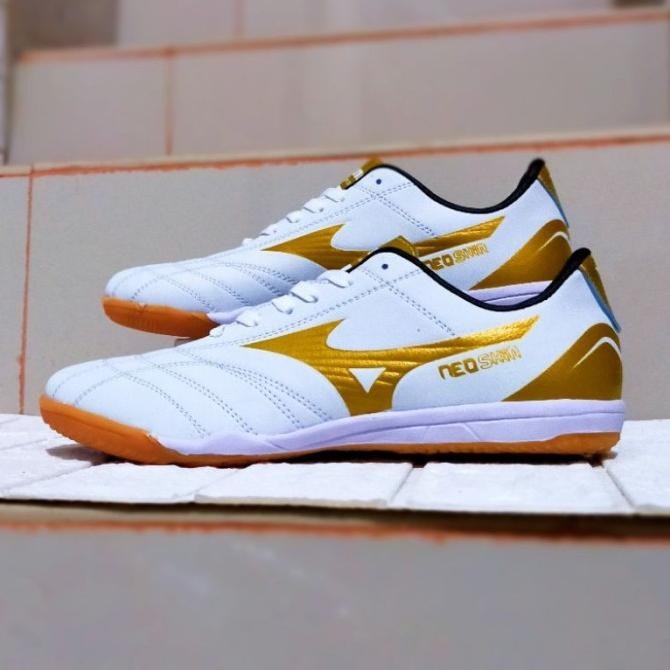 sepatu futsal mizuno terbaru terlaris original