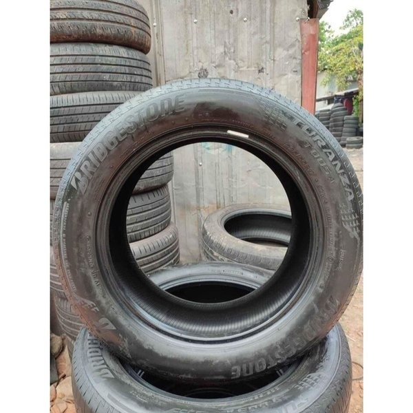 Ban Mobil Second Copotan Ukuran 22555 R17 Merk Bridgestone Turanza T005A