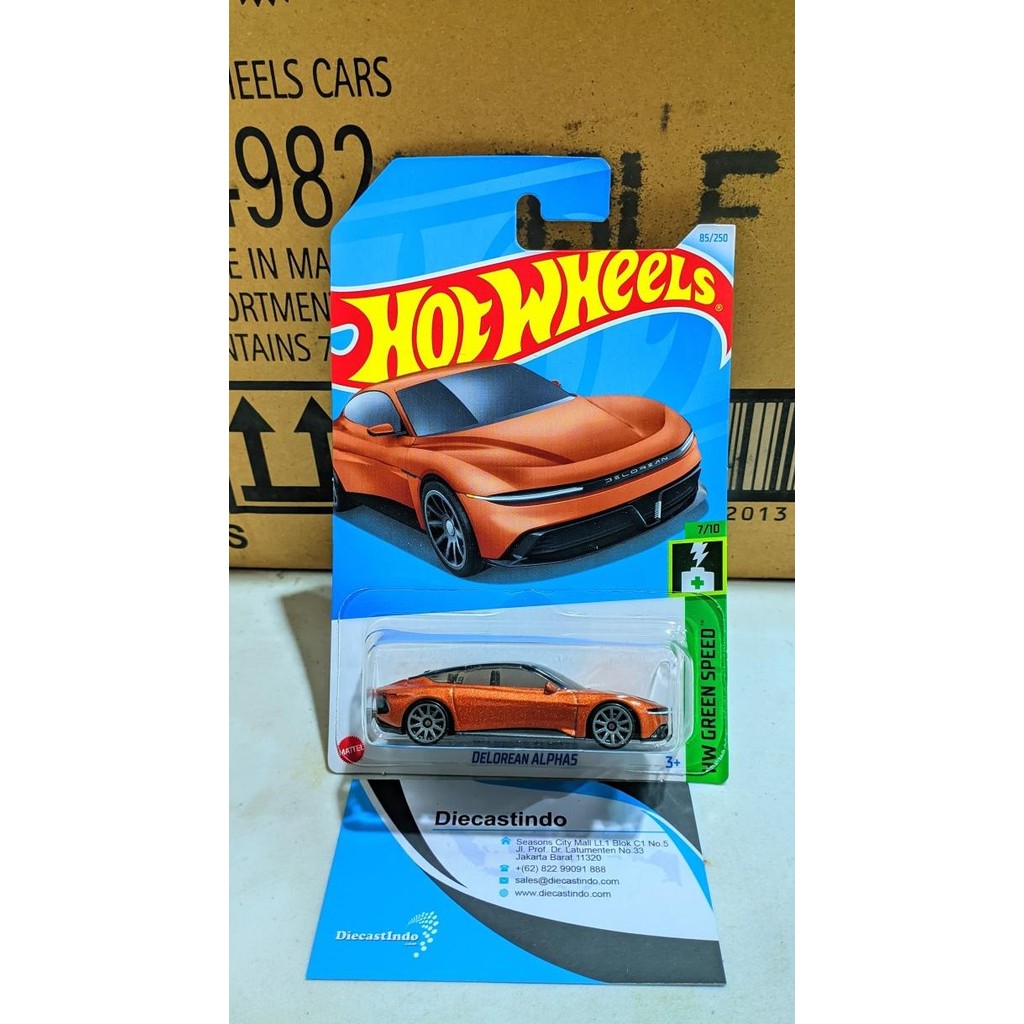 Hot Wheels / HotWheels DELOREAN ALPHA5