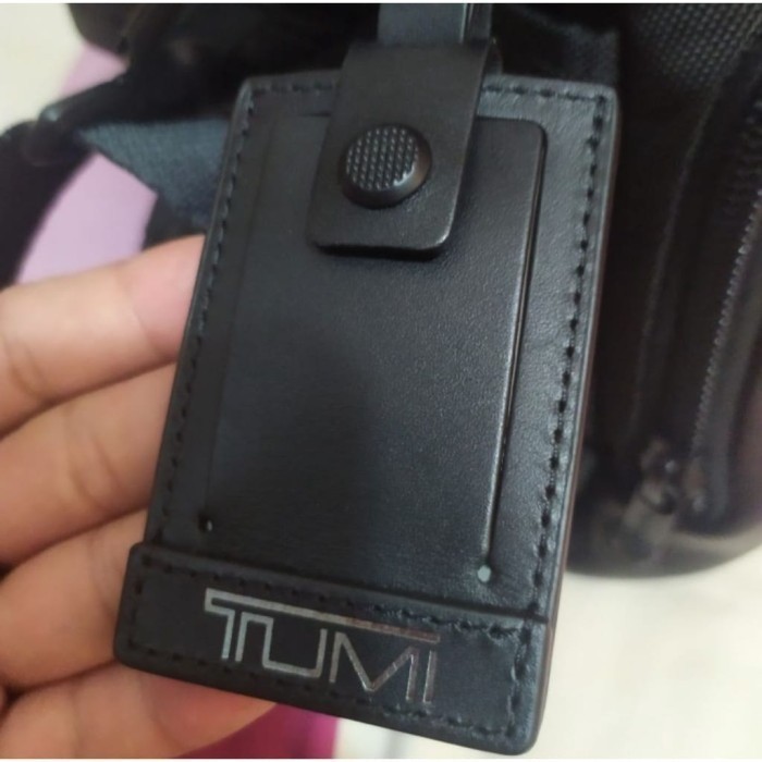 

NAME TAG T U M I
