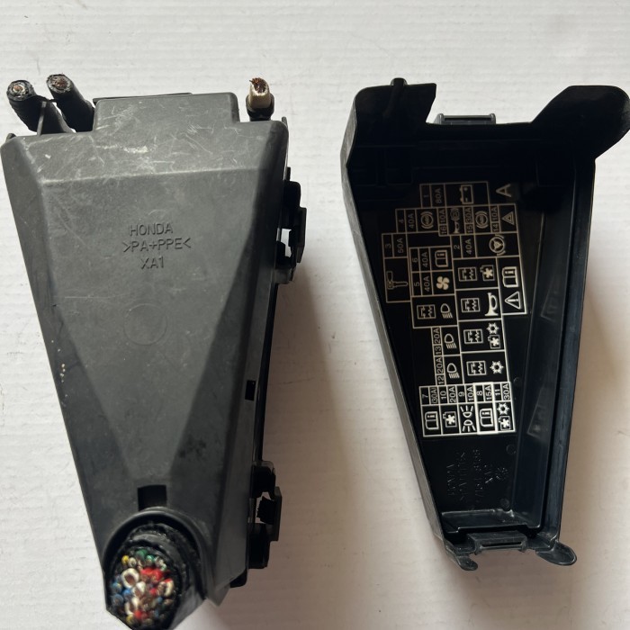 FUSE BOX HONDA JAZZ CITY IDSI VTEC GD3 ORIGINAL