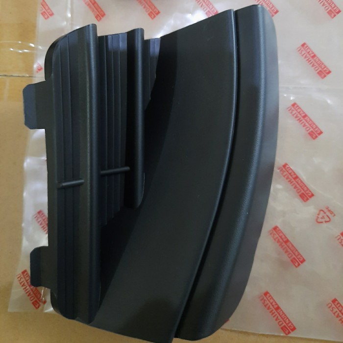 Tutup Towing Derek Bumper Depan Rush Terios 2018 2019 2020