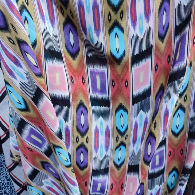 kain ceruty motif abstrak - bahan ceruty motif apt - kain tunik - kemeja