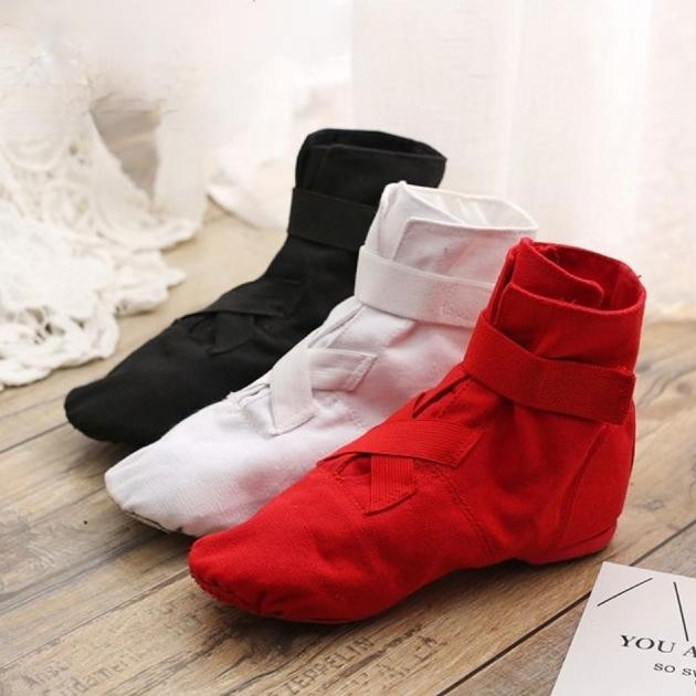 Sepatu Kain Ankle Boots Wanita Women Fabric Balet Shoes Line Dance Pr