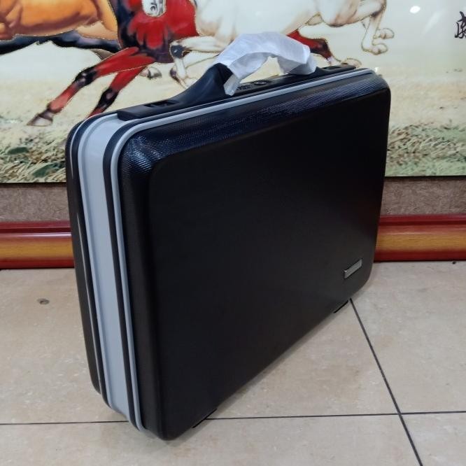 

JAMINAN ASLI TAS KOPER MAP DOKUMEN KANTOR FILE PRESIDENT 18" TYPE 3148