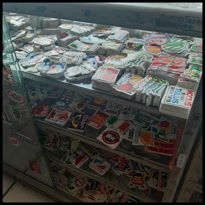 

GRATIS ONGKIR STICKER VINIL GRAFTACK UK KECIL ISI 100PCS !!!