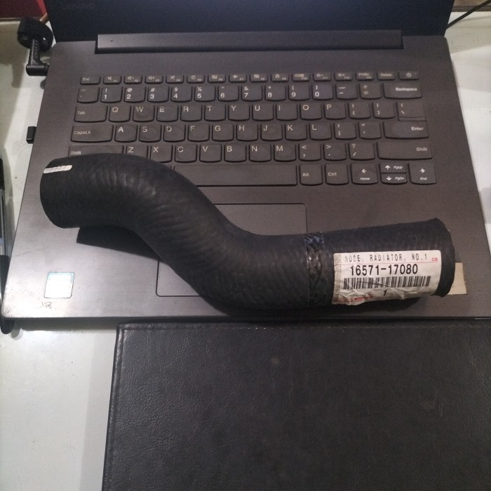 NEW selang radiator atas Vx100 1657-17080 original