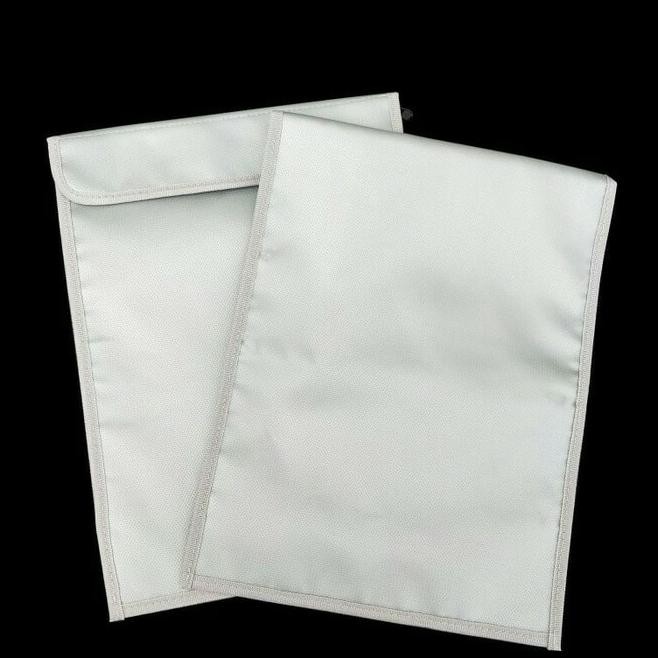 

FIREPROOF DOCUMENT STORAGE BAG / TAS DOKUMEN ANTI API BARANGBARU