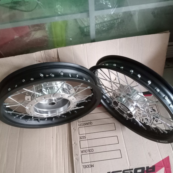 velg jari jari beat/Scoopy tapak lebar 215/185 ring 14