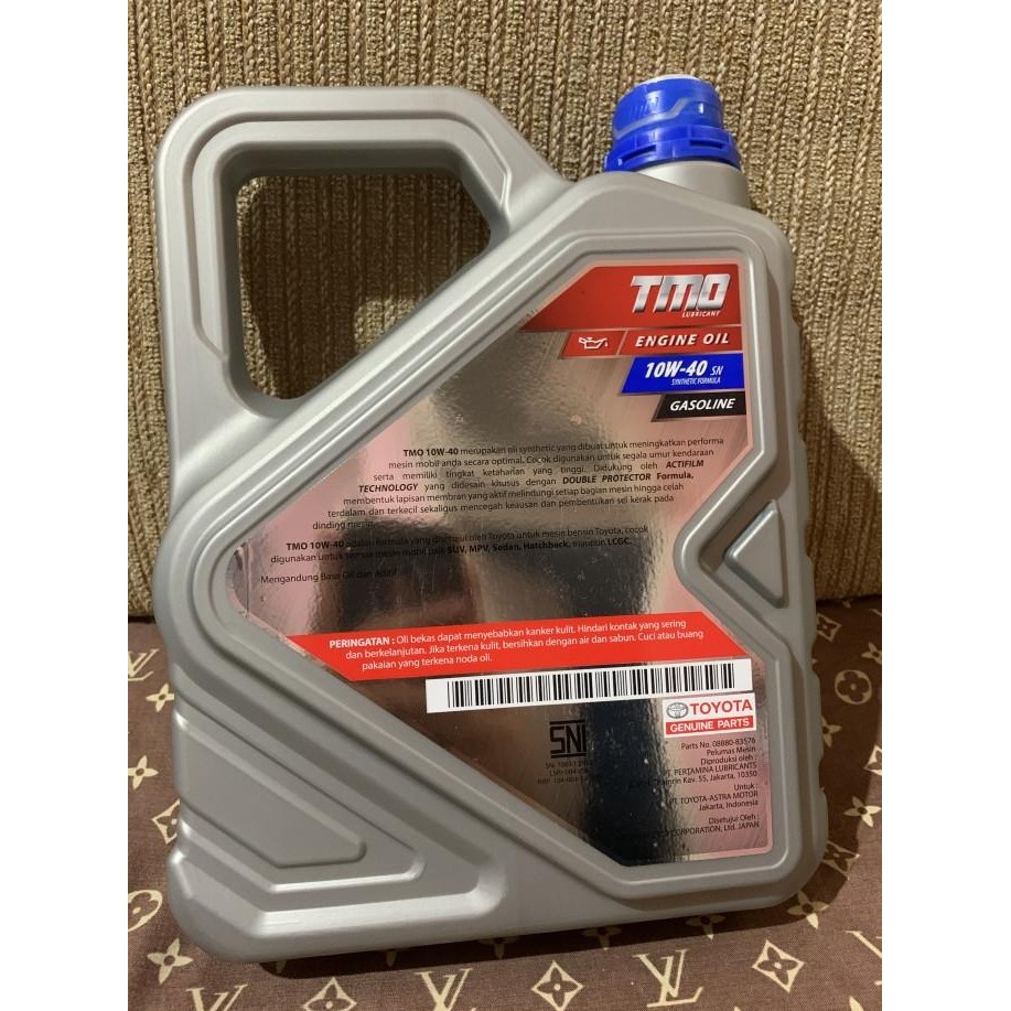 Oli Toyota TMO 10W-40 Bensin 4 Liter